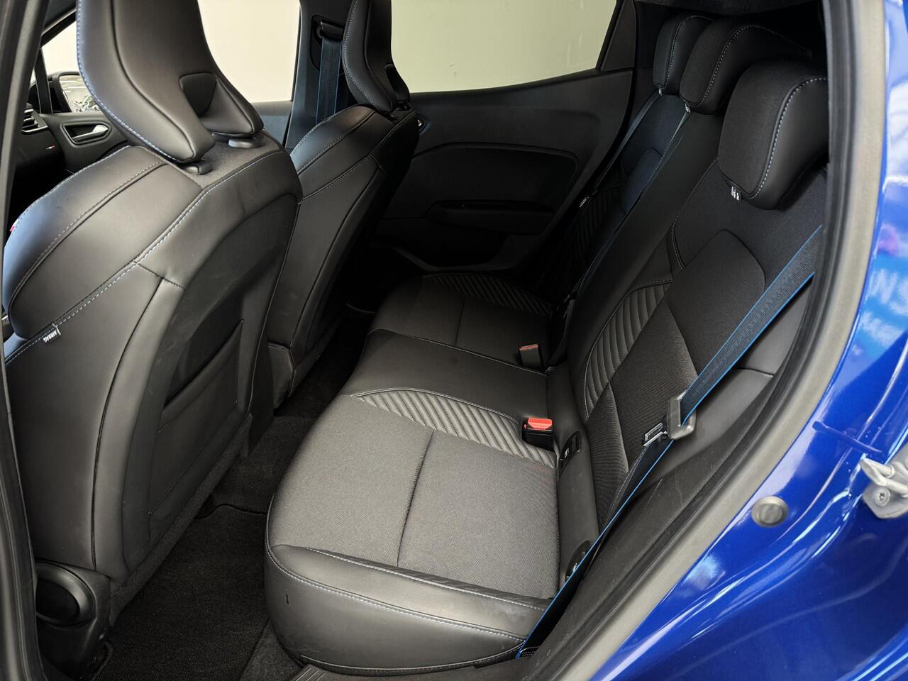 Renault CLIO 1.0 TCe 90 GPF esprit Alpine | Navigatie | 360 Camera | Cruise control adaptief | BOSE |