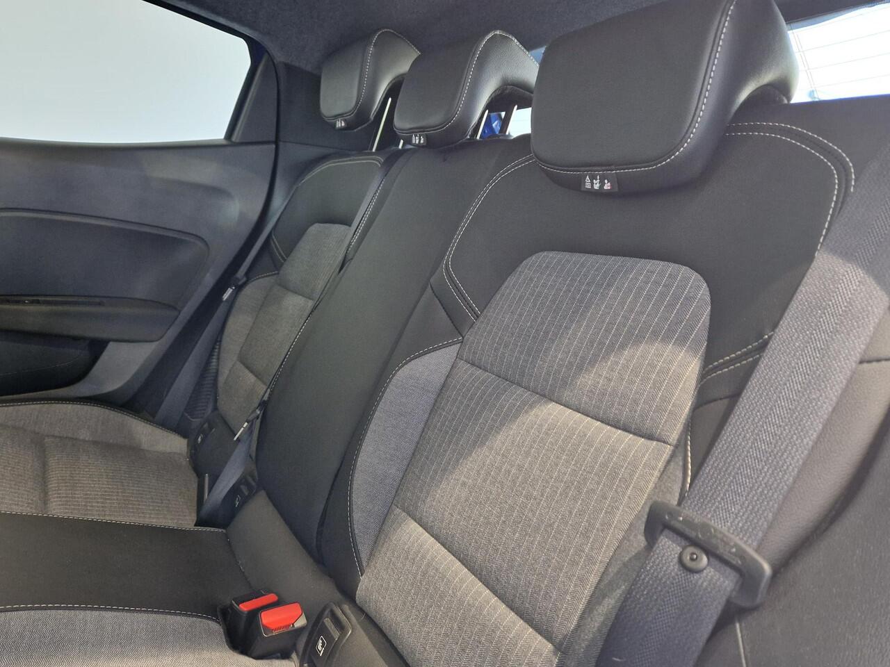 Renault CLIO 1.6 E-Tech Full Hybrid 145 techno | 360° CAMERA | APPLE CARPLAY & ANDROID AUTO | CLIMATE CONTROL |