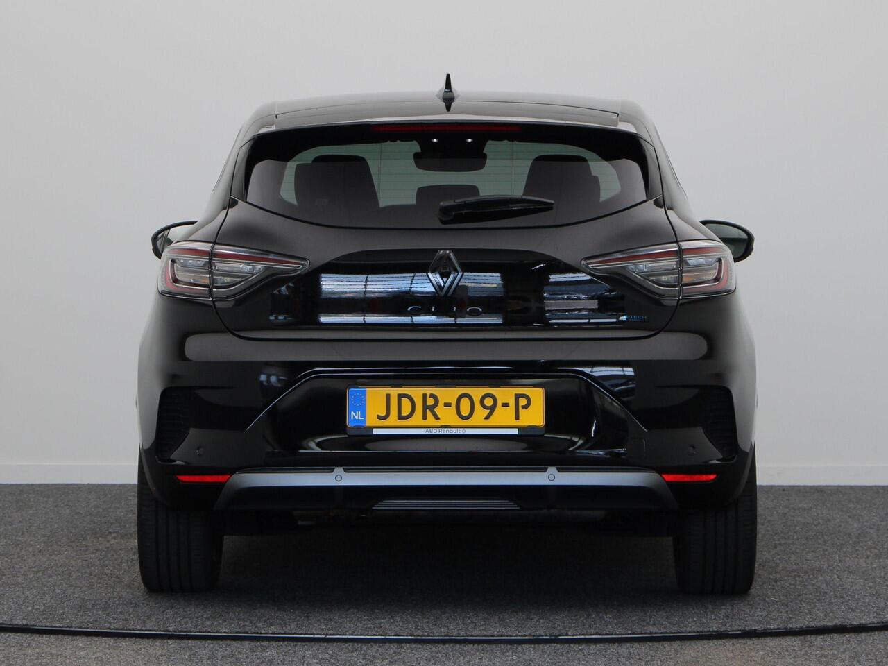 Renault CLIO 1.6 E-Tech Full Hybrid 145 esprit Alpine | Bose audiosysteem | Rondom camera | Stoel en stuurwiel verwarming |