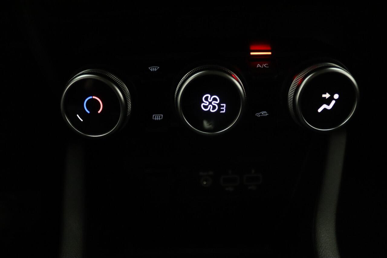 Renault CLIO 1.6 E-Tech Hybrid 140 Zen Airco | Cruise | Carplay | Parkeersens. achter