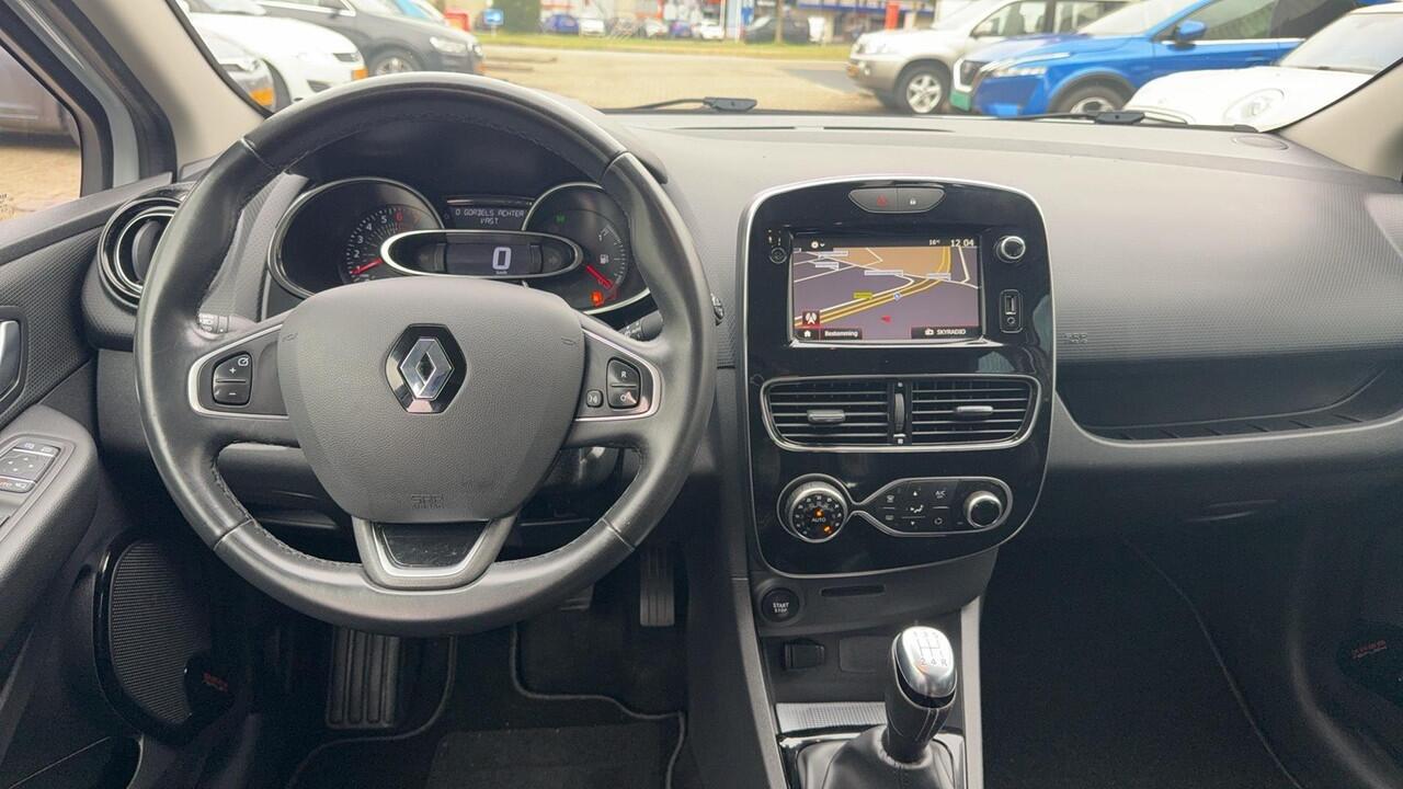 Renault CLIO Estate 0.9 TCe Intens Trekhaak 1/2 Leder Climate Control