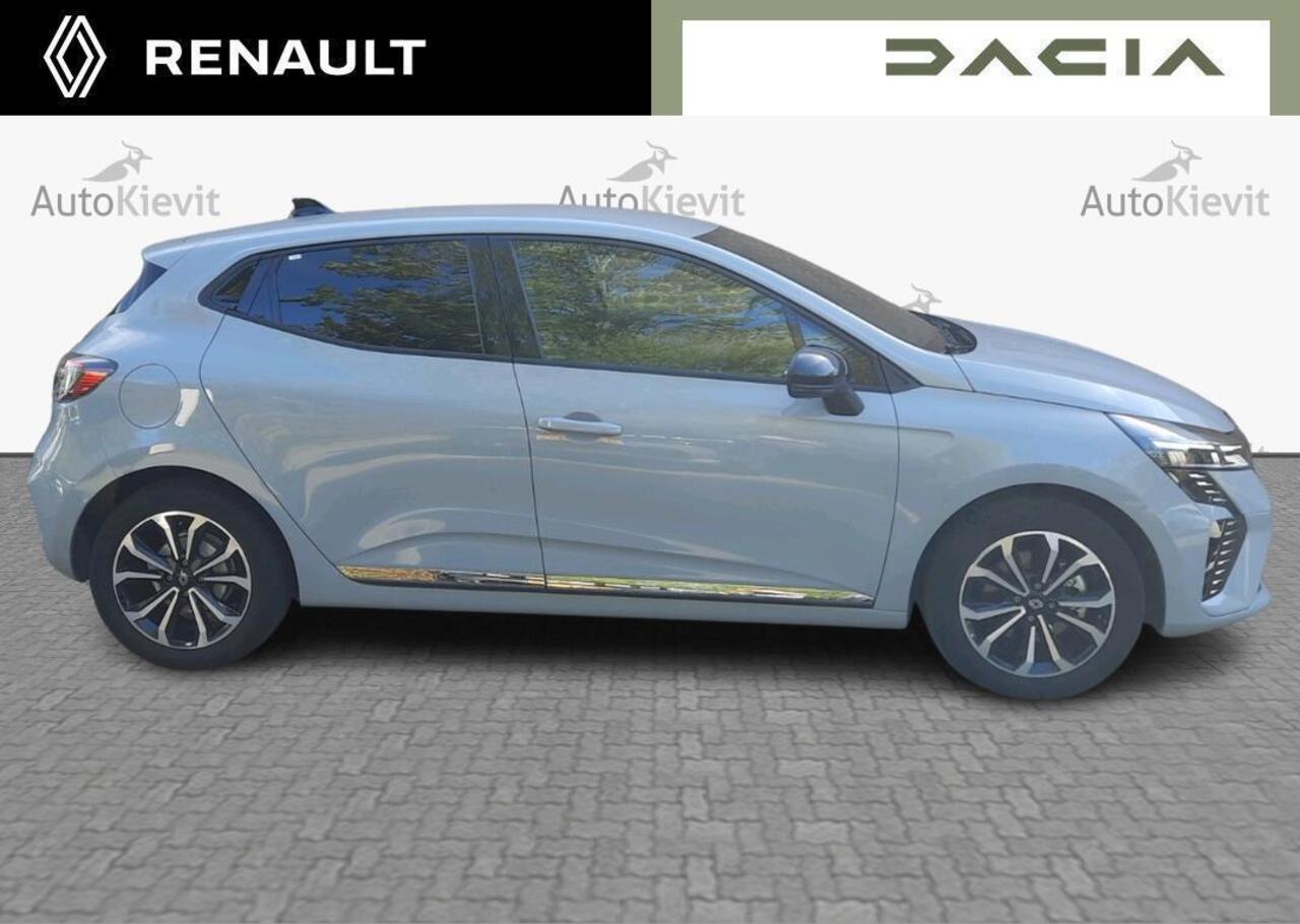 Renault CLIO 1.6 E-Tech Full Hybrid 145 techno