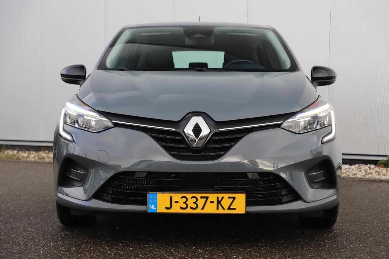 Renault CLIO 1.0 TCe Intens Trekhaak Half Leder Keyless 16 inch LMV LED Navigatie Achteruitrijcamera Carplay Android Rijstrooksensor Climate Cruise Control Parkeersensor