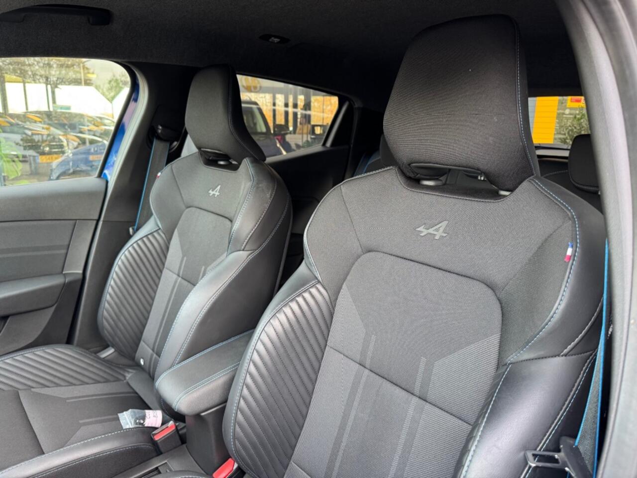 Renault CLIO 1.6 E-Tech Full Hybride 145 Espirit Alpine - 360 cam - adaptive cruise