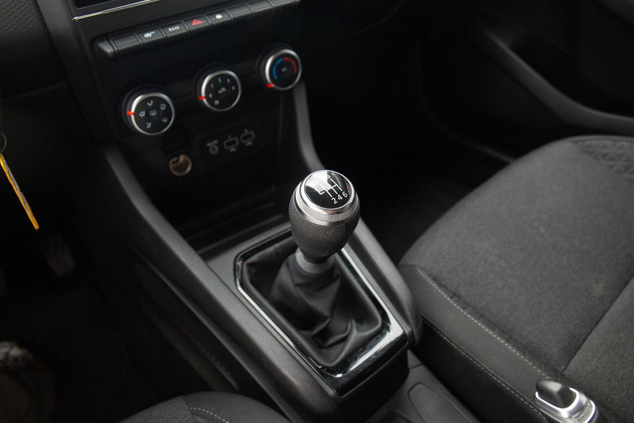 Renault CLIO 1.0 TCe Zen , Cruise control, Navigatie,