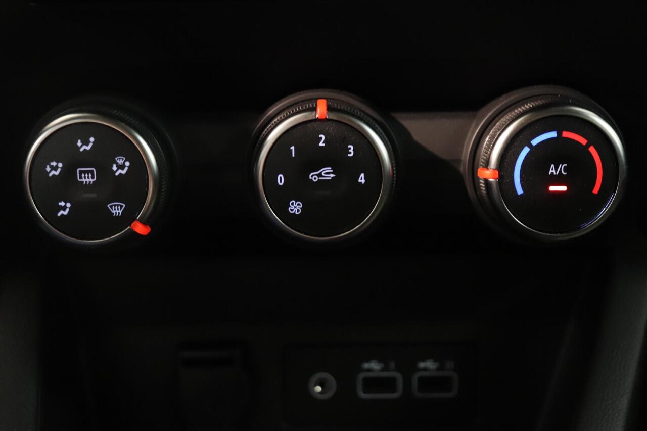 Renault CLIO 1.0 TCe 90 GPF evolution | Camera | Navigatie | Lichtmetaal | AppleCarplay AndroidAuto | Cruisecontrol | LED |