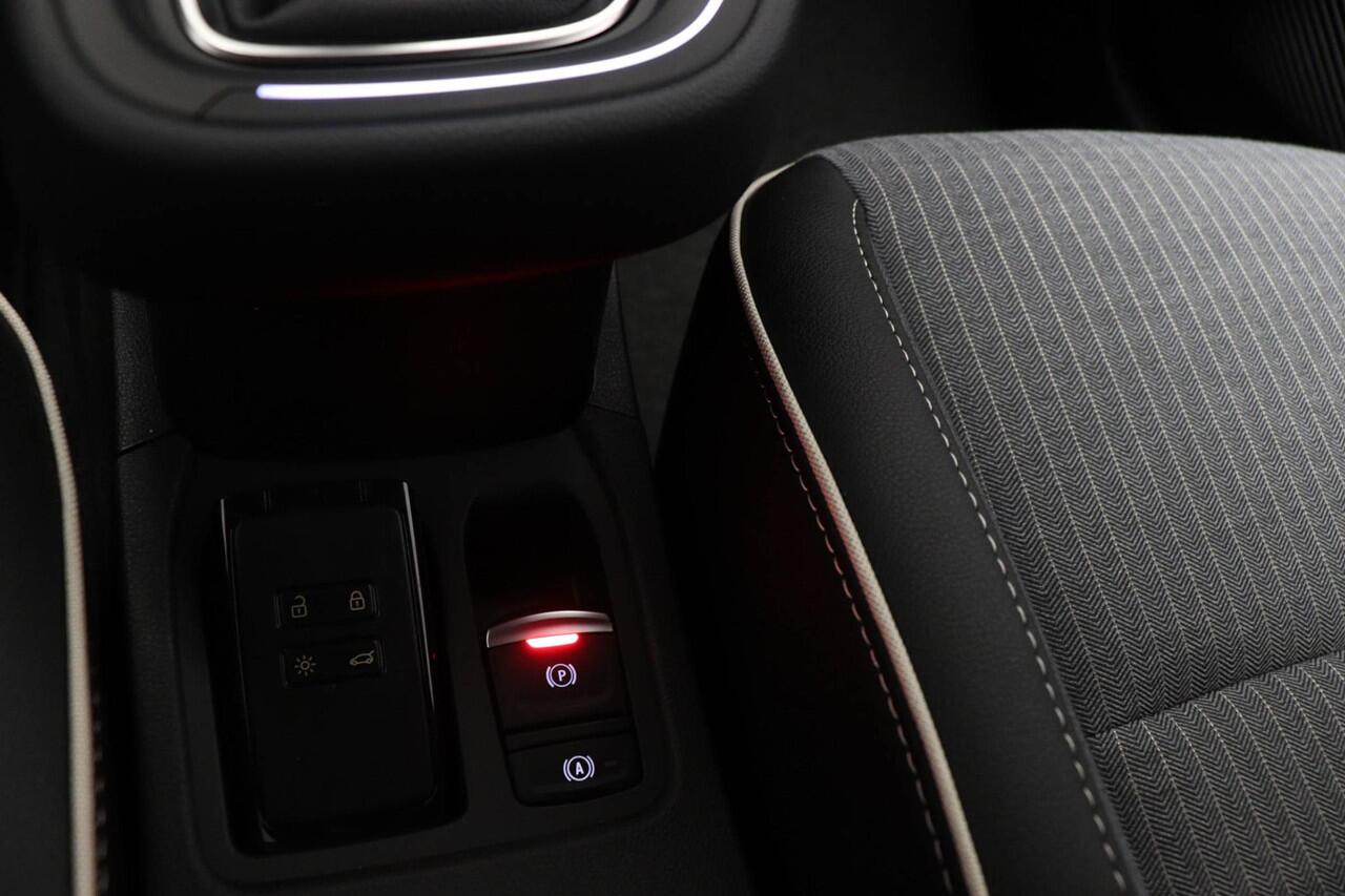 Renault CLIO 1.0 TCe 90 GPF techno | Demo | NAVIGATION TECHNO PACK | LED | DAB | APPLE | CAMERA