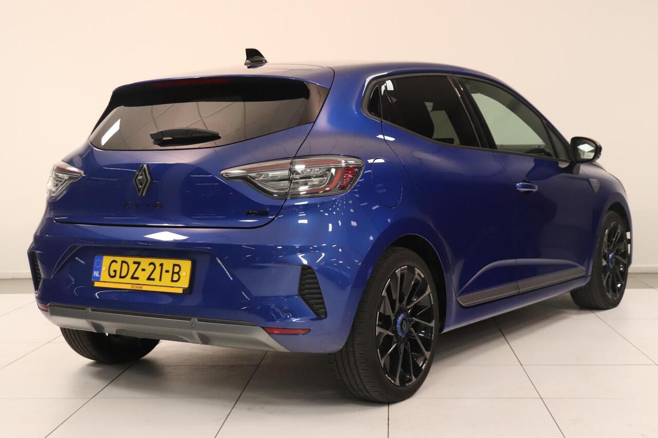 Renault CLIO 1.6 E-Tech Full Hybrid 145 esprit Alpine | 360° Camera | BOSE audio | Sportstoelen | Navigatie | Adaptieve cruisecontrol | LED koplampen |
