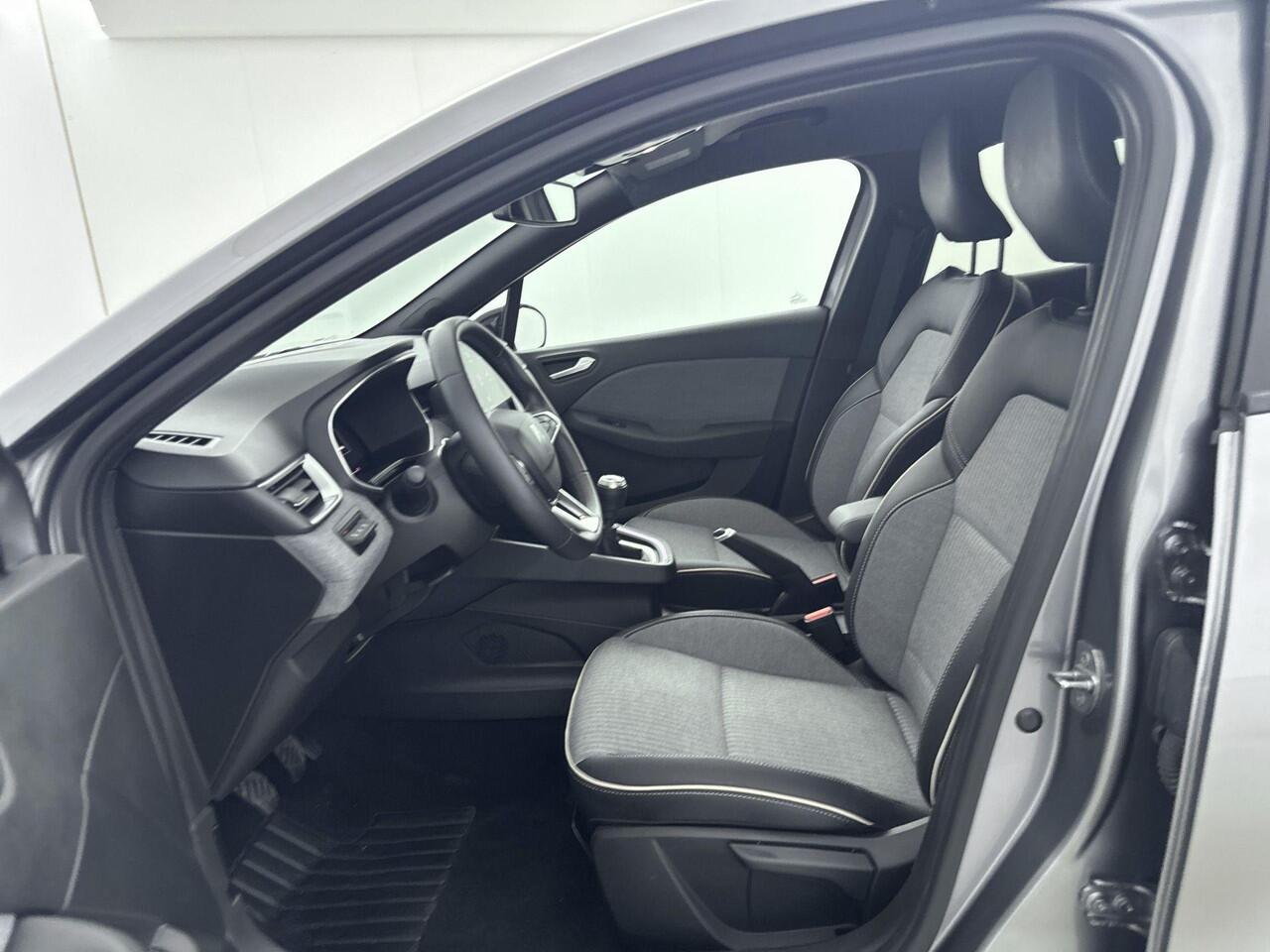 Renault CLIO 1.0 TCe 90Pk GPF Techno | Navigatie met 9.3 Inch Scherm | Climate Control | Cruise Control | Parkeersensoren incl. Camera | Apple Carplay/Android Auto | Keyless Entry 7 Start | Lichtmetalen Velgen 16 Inch |