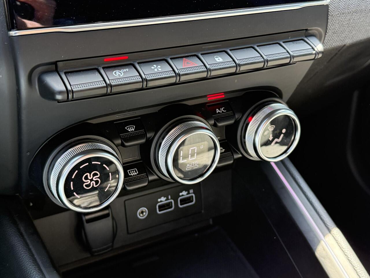 Renault CLIO 1.0 TCe 90 GPF techno | Achteruitrijcamera | Navigatie | 17" Lichtmetalen Velgen | Apple CarPlay / Android Auto |