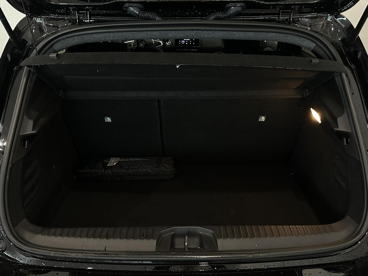 Renault CLIO 1.6 E-Tech Full Hybrid 145 Techno | Navigatie 9,3" | 360° camera | All season banden | Climate Control | Cruise Control | Apple Carplay/Android Auto