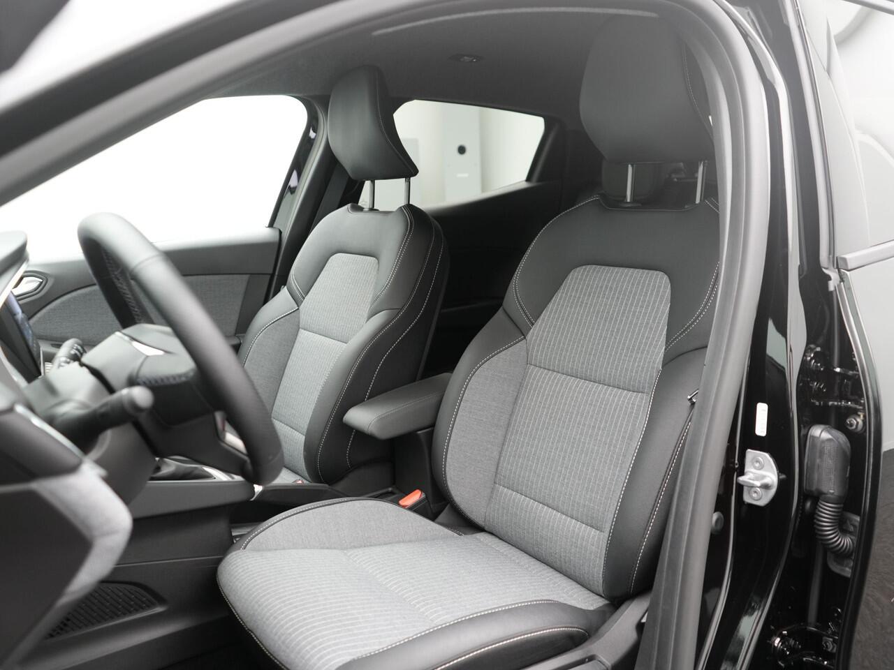 Renault CLIO 1.6 E-Tech Full Hybrid 145 techno - Pack Winter - Pack Navigation -