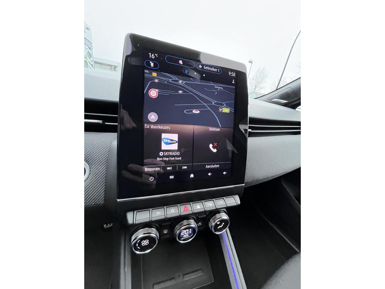 Renault CLIO 1.6 E-Tech Full Hybrid 145 esprit Alpine Navigatie / Climate control / Cruise control