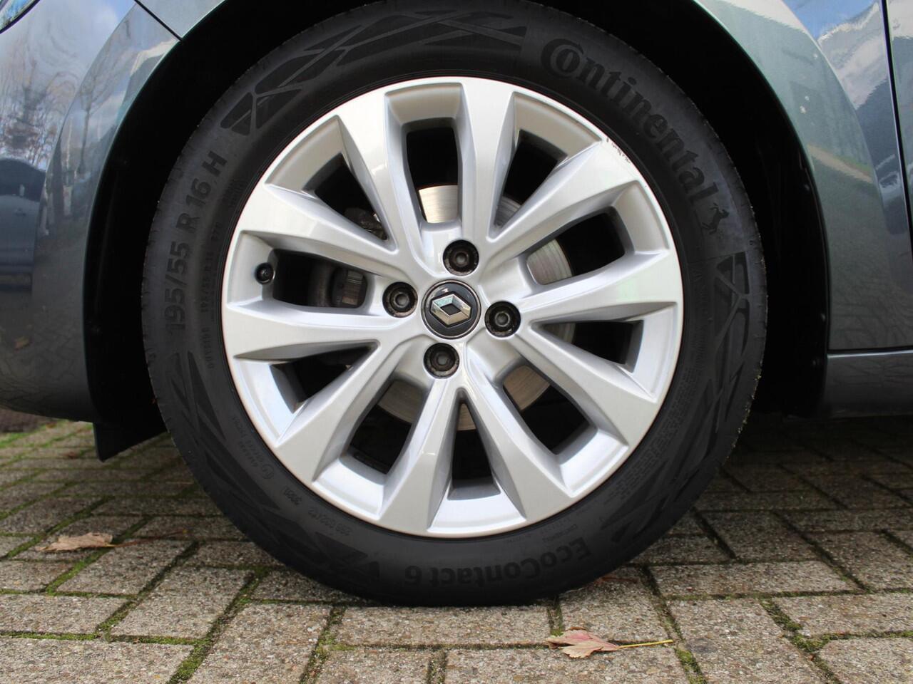 Renault CLIO TCe 90 Intens / DEALER ONDERHOUDEN / NAVI / PDC A / CLIMATE / CRUISE / LED / APPLE CARPLAY/ ANDROID AUTO / KEYLESS / DAB / 16'' LMV