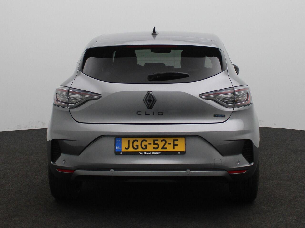 Renault CLIO E-Tech Full Hybrid 145 esprit Alpine | EASY LINK navigatiesysteem met 9,3" touchscreen incl. Apple Carplay & Android Auto | Adaptive Cruise Control | Parkeersensoren met 360camera + achteruitrijcamera | lichtmetalen wielen 17" | Dodehoek detectie |
