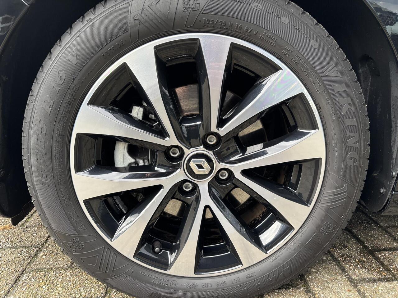 Renault CLIO 1.6 E-Tech Hybrid 145 Techno AUTOMAAT / NAVIGATIE incl. APPLE & ANDROID CARPLAY / CLIMATE CONTROL / PARKEERSENSOREN EN CAMERA / KEYLESS ENTRY