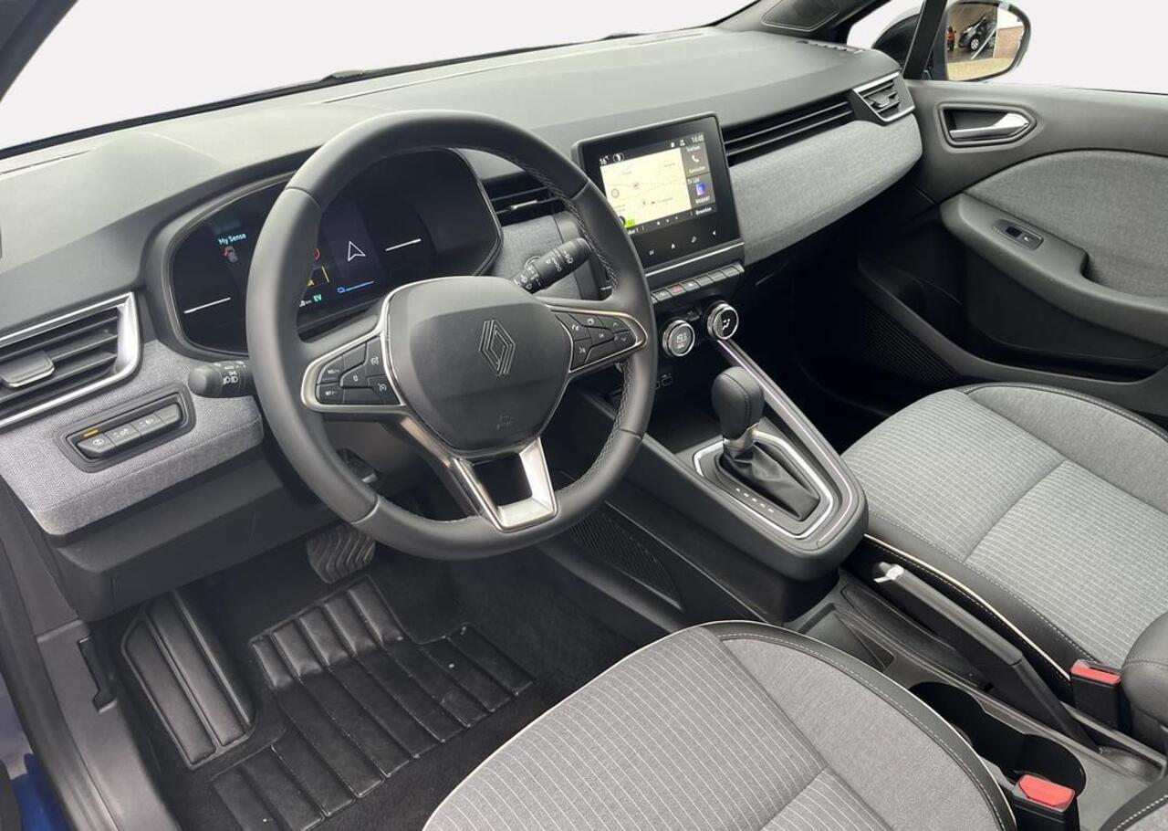 Renault CLIO 1.6 E-Tech Full Hybrid 145 techno