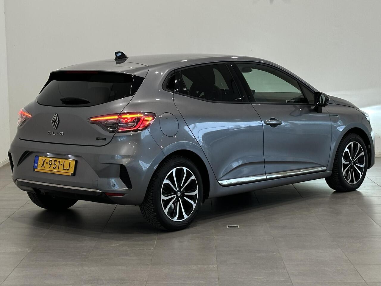 Renault CLIO 1.6 E-Tech Full Hybrid 145 Techno | Navigatie 9,3" | 360° camera | All season banden | Climate Control | Cruise Control | Apple Carplay/Android Auto