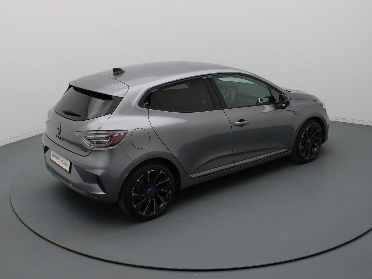 Renault CLIO 145pk E-Tech Full Hybrid esprit Alpine Automaat BOSE | Camera | Adapt. Cruise | Parkeersens. v+a | Stoel-/stuurverw.