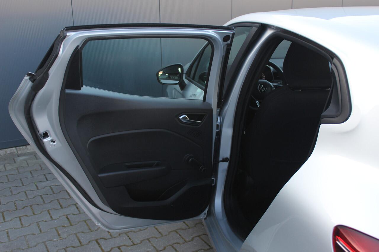 Renault CLIO 1.0 TCe 90 Equilibre | incl. 12 maanden garantie | Parkeersensoren | LED | DAB+ | Navigatie | Cruise control | Airco | Apple carplay | Lane assist | Verkeersbord detectie | Regensensor | Origineel NL auto | Dealer onderhouden |