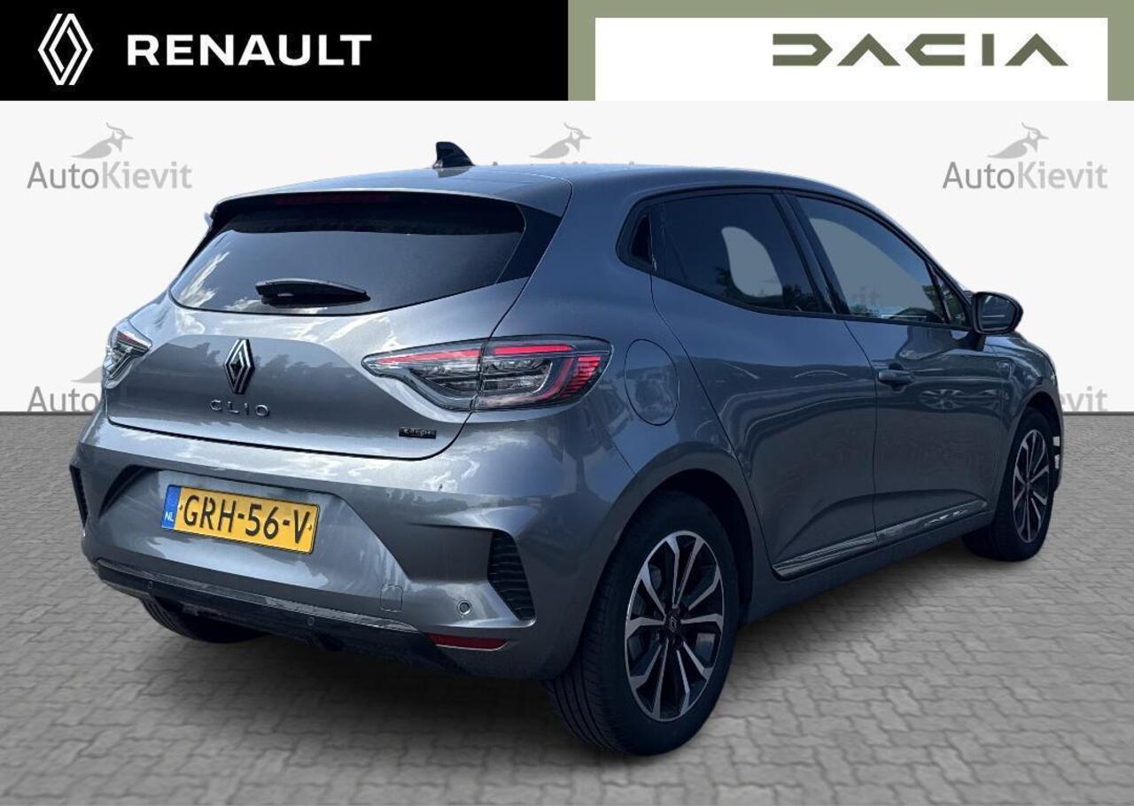 Renault CLIO 1.6 E-Tech Full Hybrid 145 techno