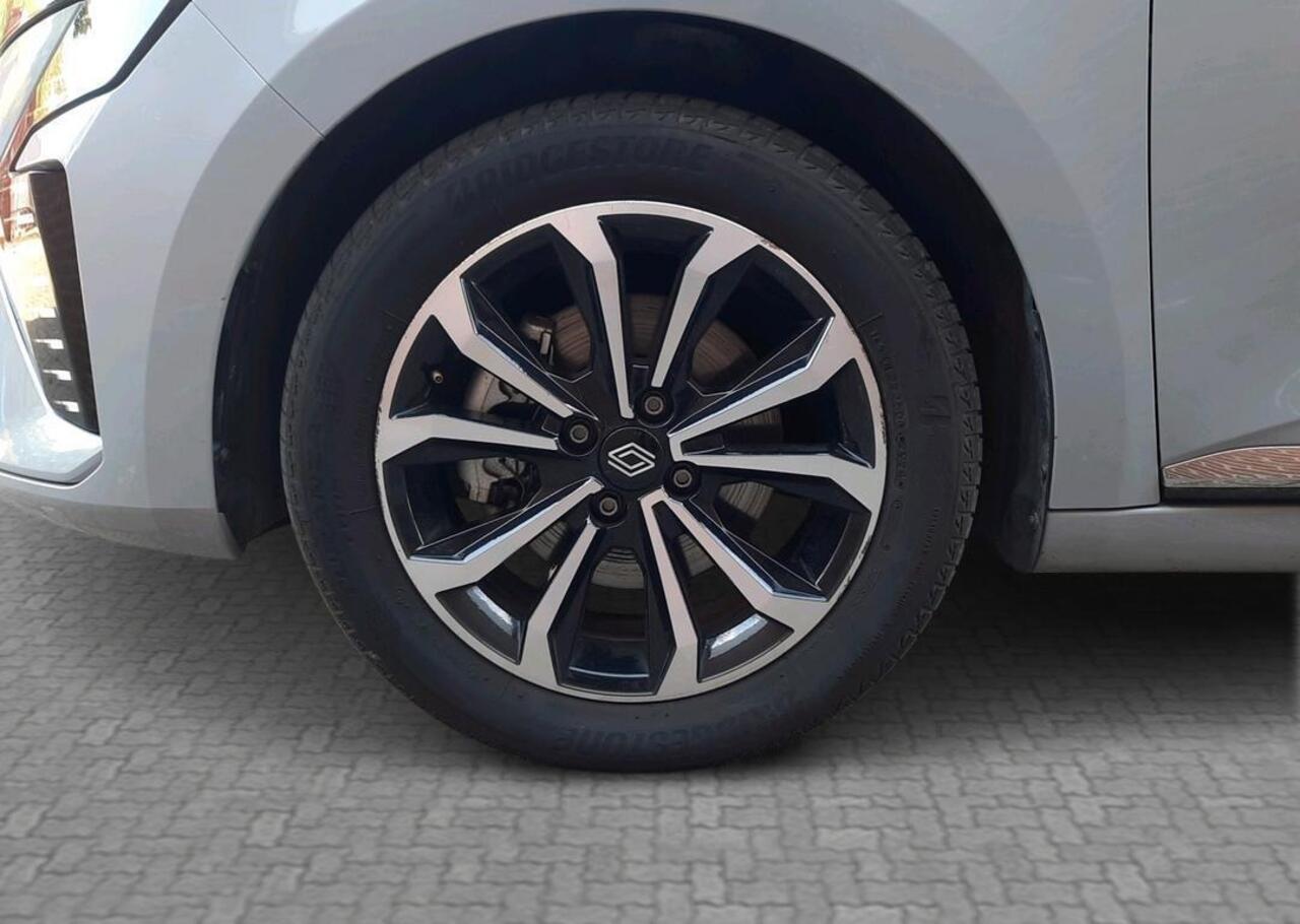 Renault CLIO 1.6 E-Tech Full Hybrid 145 techno