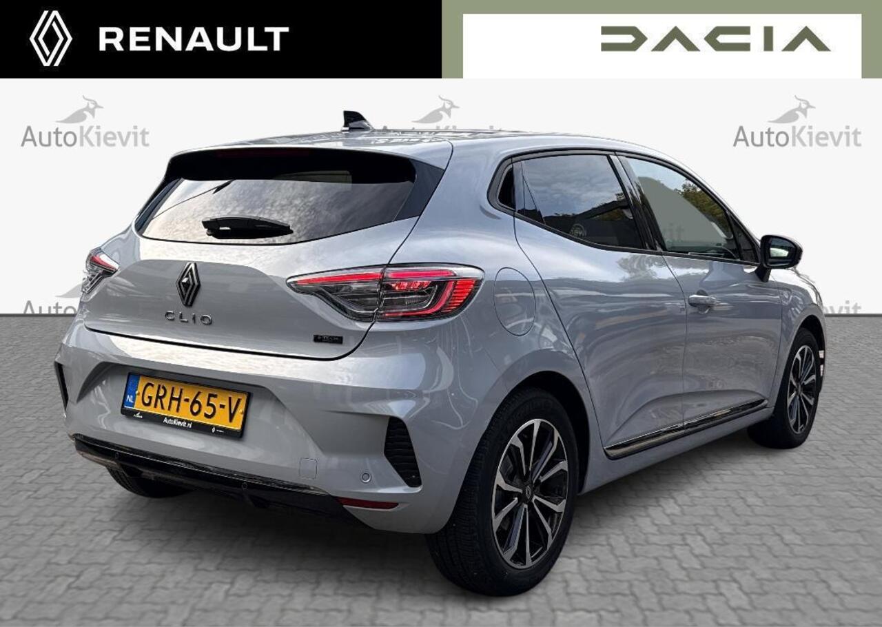 Renault CLIO 1.6 E-Tech Full Hybrid 145 techno