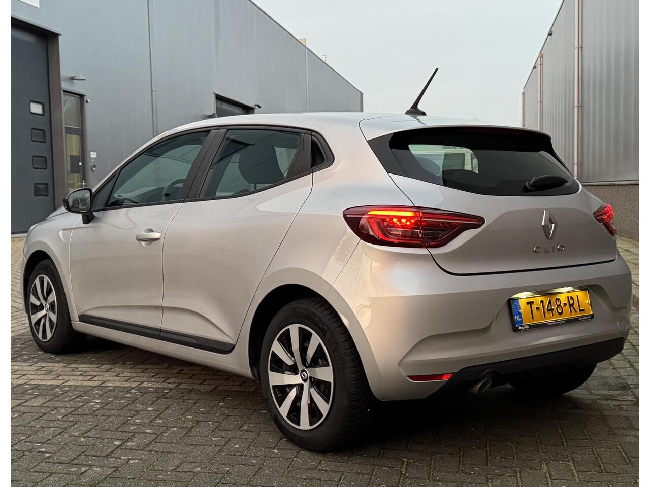 Renault CLIO 1.0 TCe 90 Equilibre 42.000km 2023 1e eigenaar Garantie All-in prijs