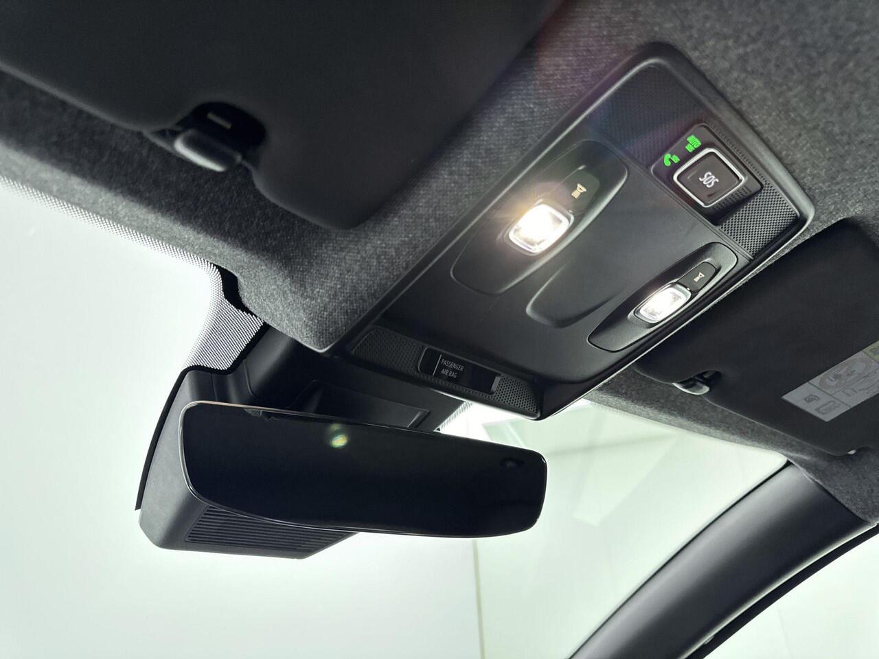 Renault CLIO 1.6 E-Tech Full Hybrid 145Pk esprit Alpine | Navigatie | Draadloze Apple & Android Carplay | Parkeersensoren & 360 Graden Camera | Adaptieve Cruise Control | Keyless Entry | DAB |