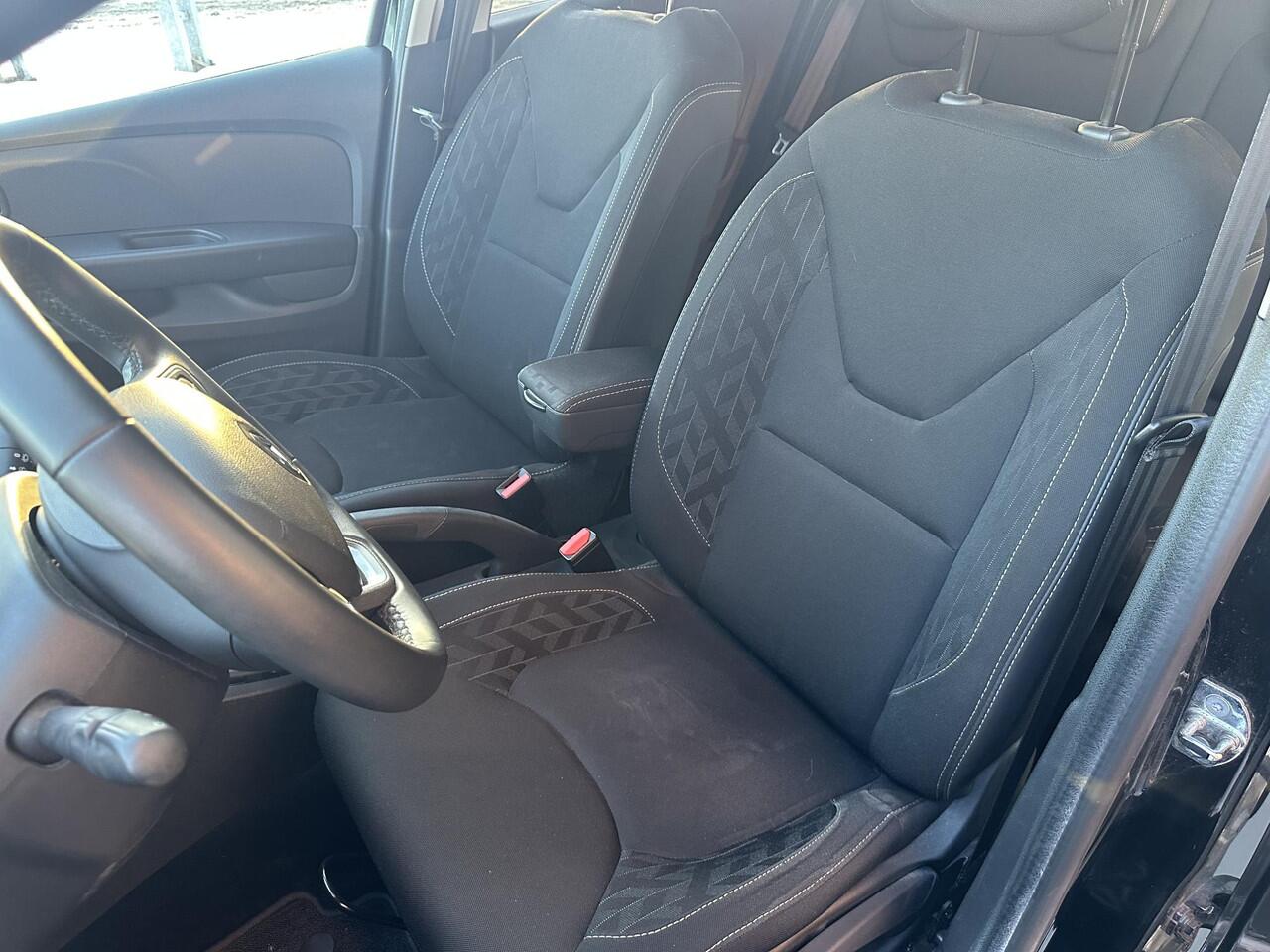 Renault CLIO Estate 0.9 TCe Limited | CAMERA | PARKEERSENSOREN | AIRCONDITIONING | CRUISE CONTROL | APPLE CARPLAY