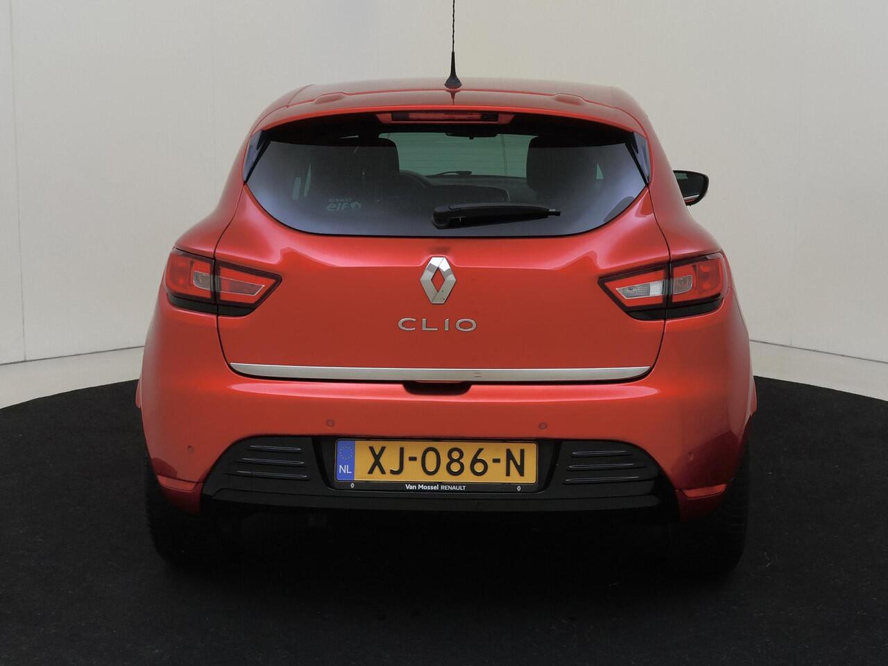 Renault CLIO 0.9 TCe Limited | Navigatie