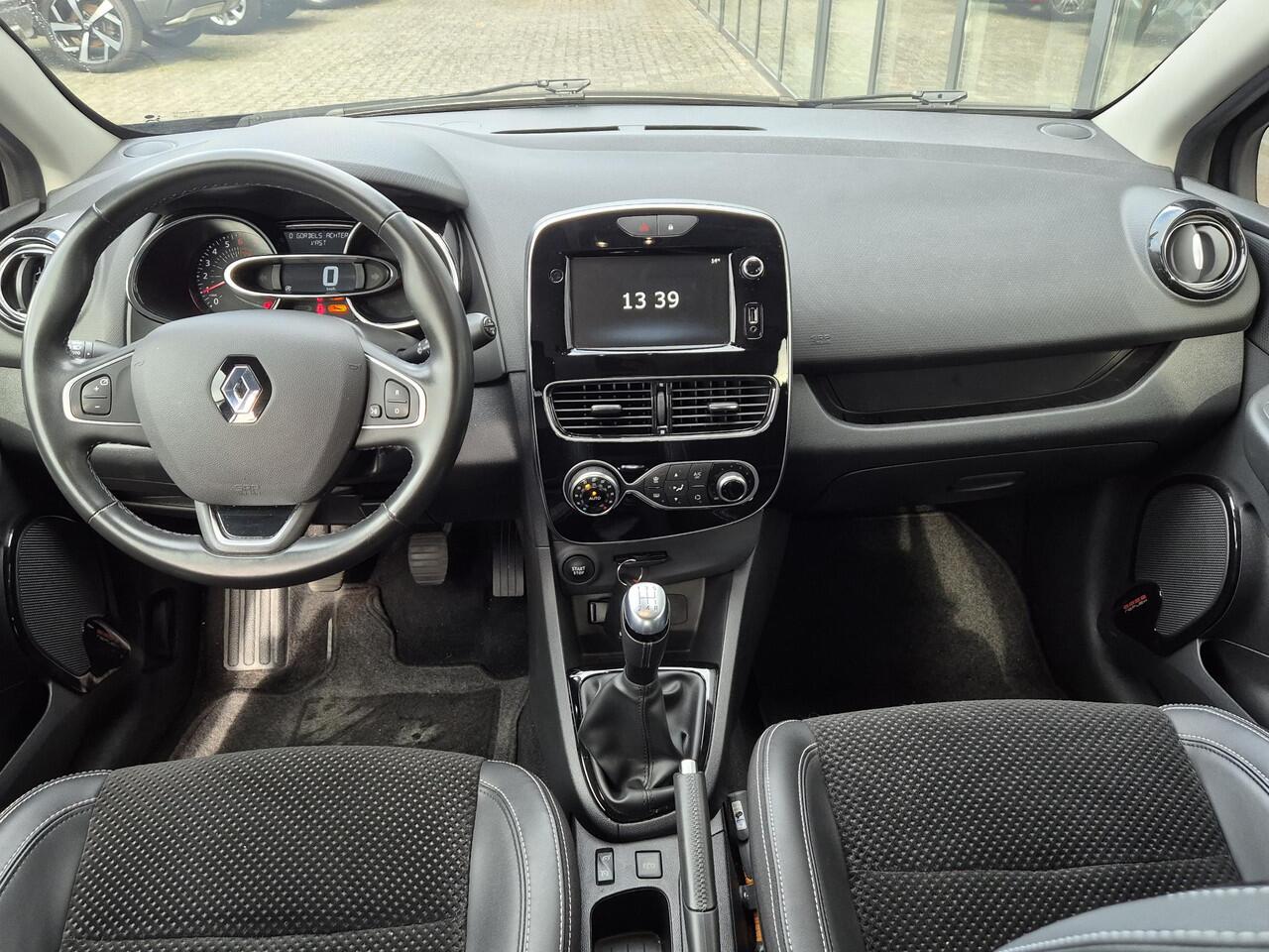 Renault CLIO 0.9 TCe Intens | Navigatie | Parkeersensoren | Halfleder |
