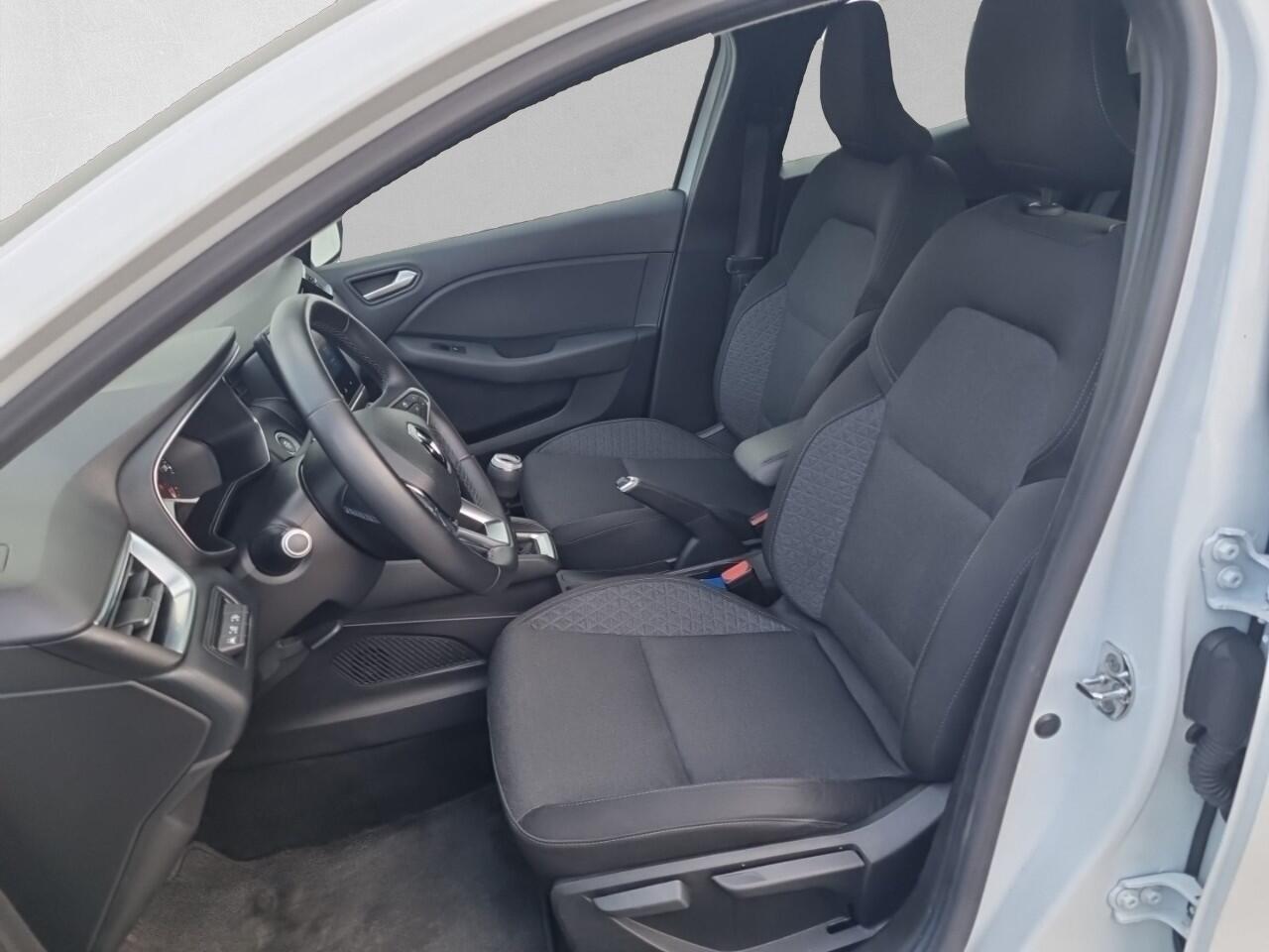 Renault CLIO 1.0 TCe Zen 100PK NAVI / ECC / STOELVERW / CRUISE