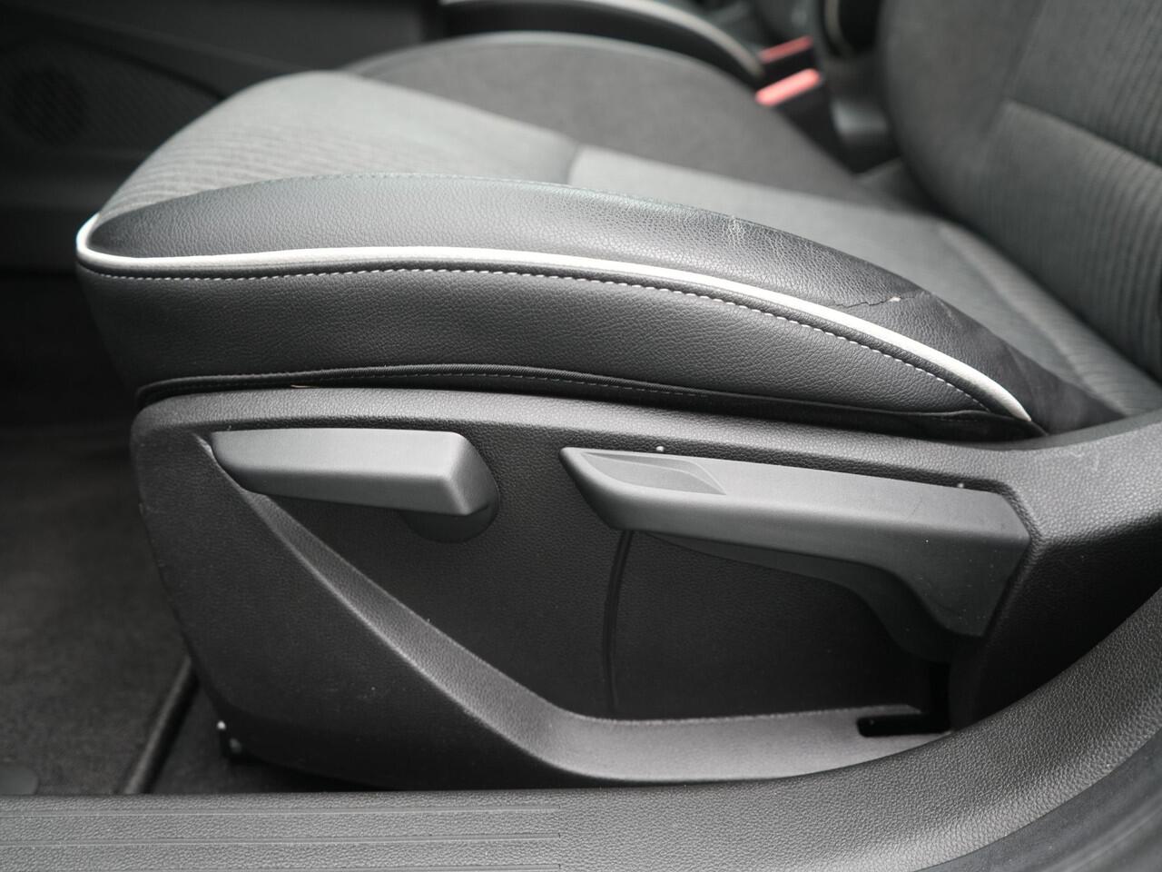 Renault CLIO TCe 100 Bi-Fuel Intens - Occasion Lease vanaf ¤689 p/m - RIJKLAARPRIJS - LPG - 1e Eigenaar - Dealeronderhouden