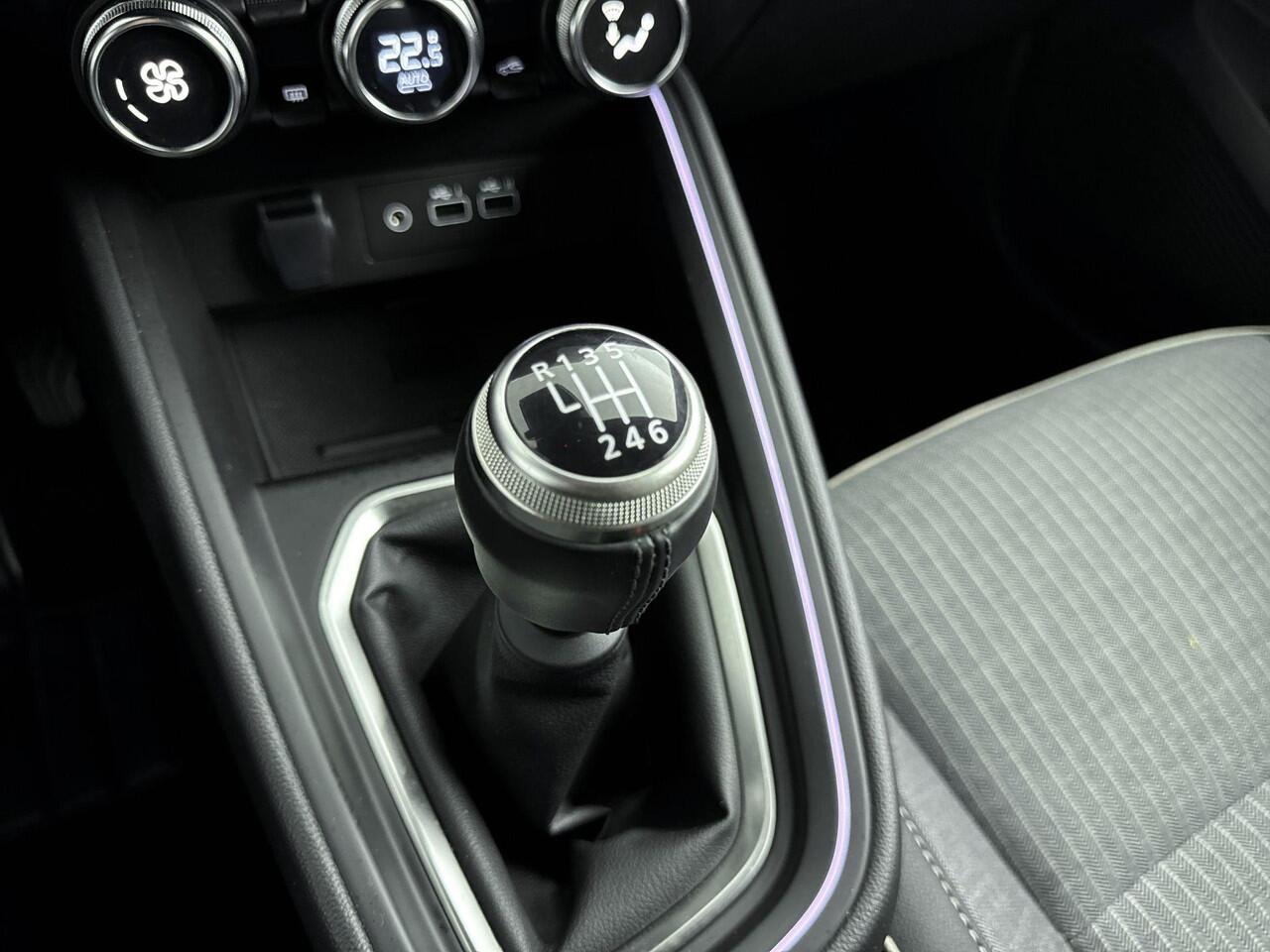 Renault CLIO 1.0 TCe 90Pk GPF techno | Navigatie met 9.3 Inch Scherm | Climate Control | Cruise Control | Parkeersensoren incl. Camera | Apple Carplay/Android Auto | Keyless Entry | Lichtmetalen Velgen 16 Inch |