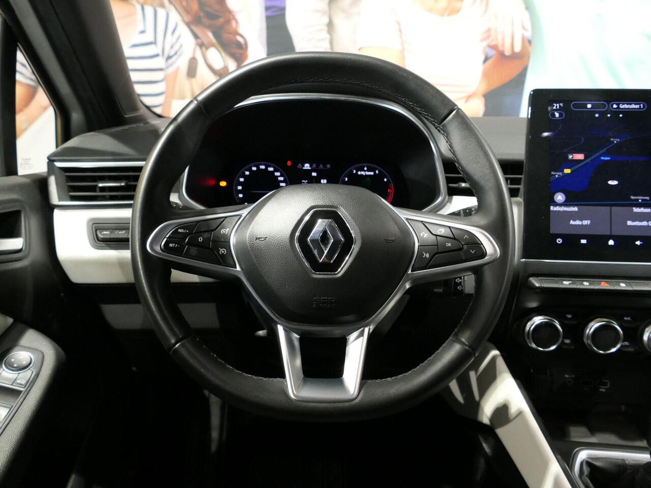 Renault CLIO 1.0 TCe 90 Techno *Dealer onderhouden & Groot scherm!* - Sensor v+a, camera, navi