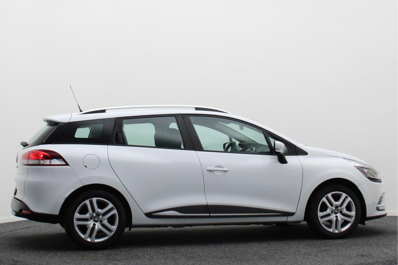 Renault CLIO Estate 0.9 TCe Zen Airco, Cruise, Apple Carplay, BASS Sound, Navigatie, Bluetooth, DAB