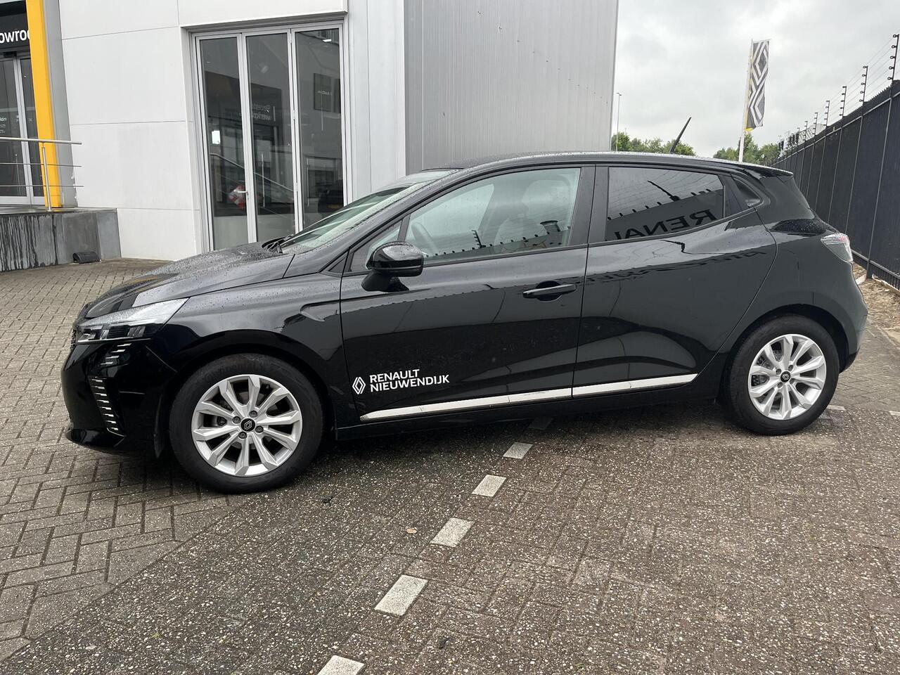 Renault CLIO 1.0 TCe 90 GPF evolution / Demo Zuidoost / Vraag naar beschikbaarheid / Navigatie / Camera / Lichtmetalen velgen