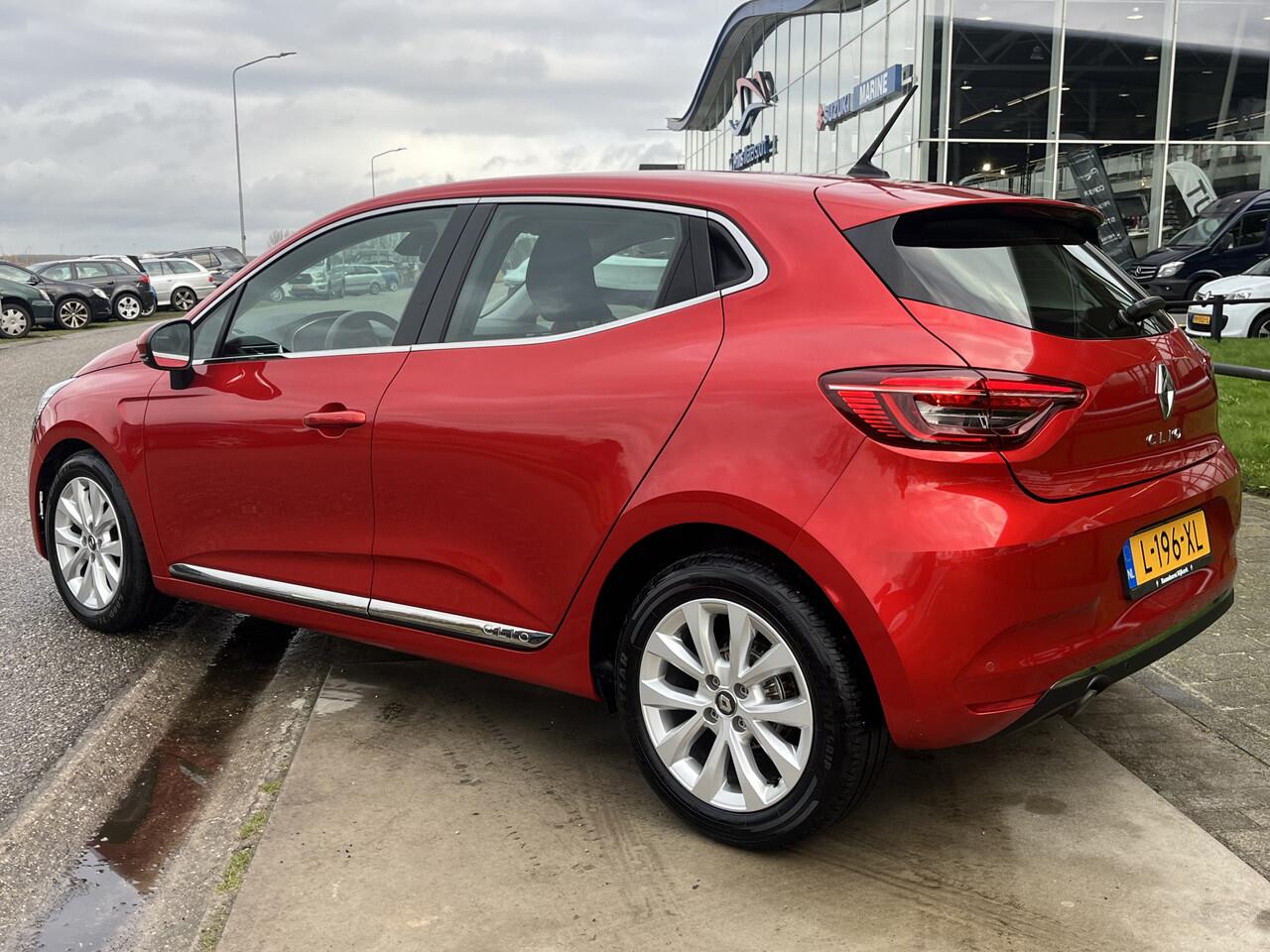 Renault CLIO 1.0 TCe Intens / Keyless / Climate / PDC A / Cruise / Lane assist / Applecarplay - Androidauto /