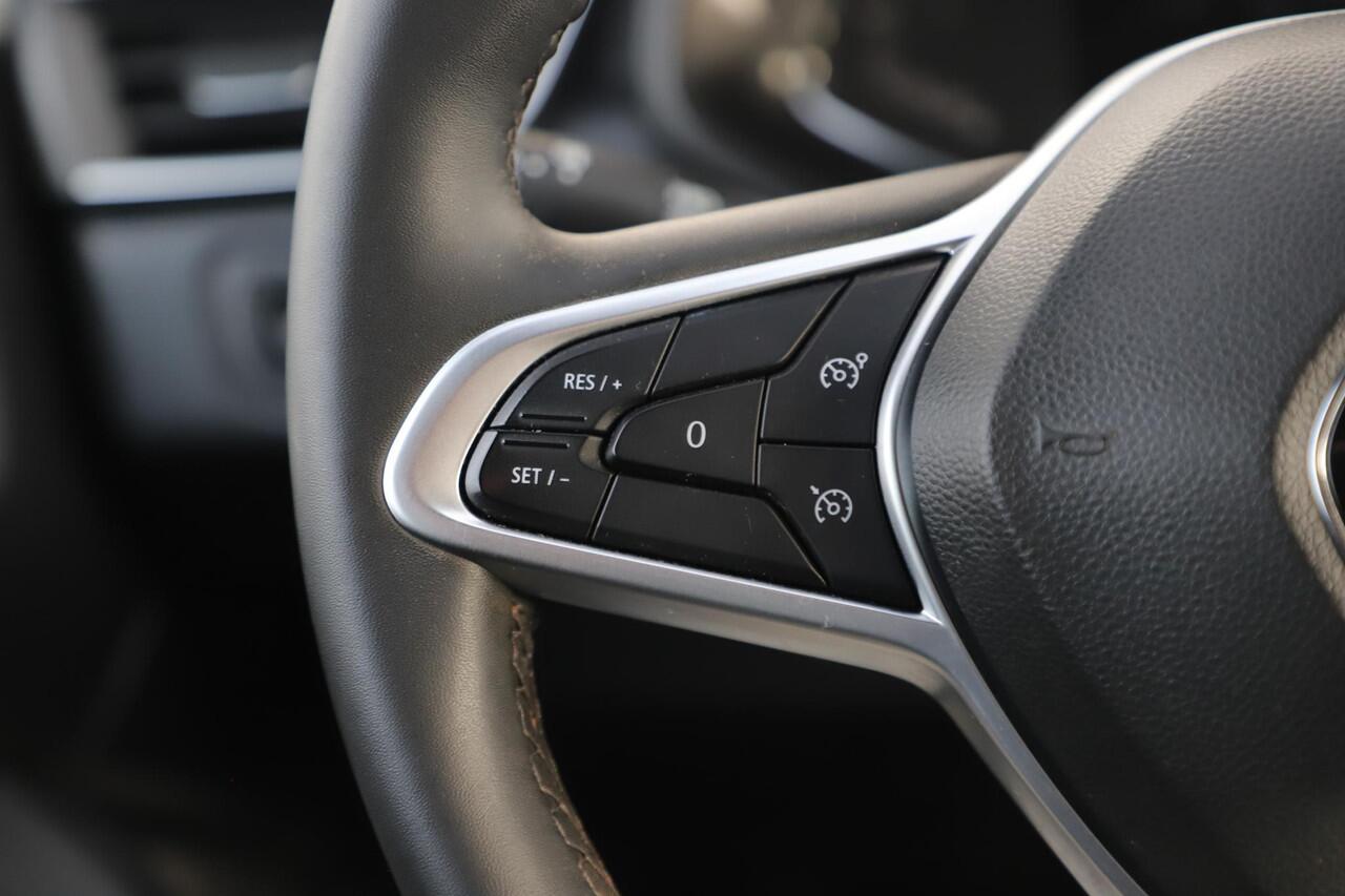 Renault CLIO 1.0 TCe Intens Half Leder LED 16 inch LMV Keyless Navigatie Achteruitrijcamera Sfeerverlichting Carplay Android PDC