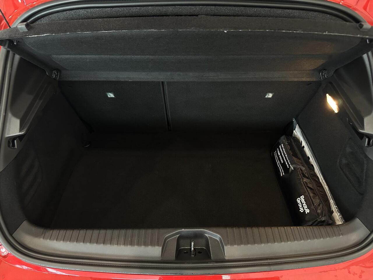 Renault CLIO 1.6 E-Tech Full Hybrid 145 Esprit Alpine | Trekhaak | 360° camera | All season banden | Adaptieve Cruise Control | Apple Carplay/Android Auto