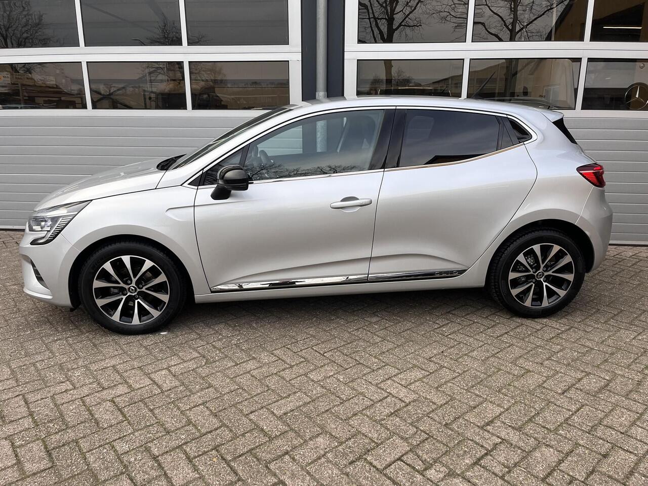 Renault CLIO 1.0 TCe 100 Intens