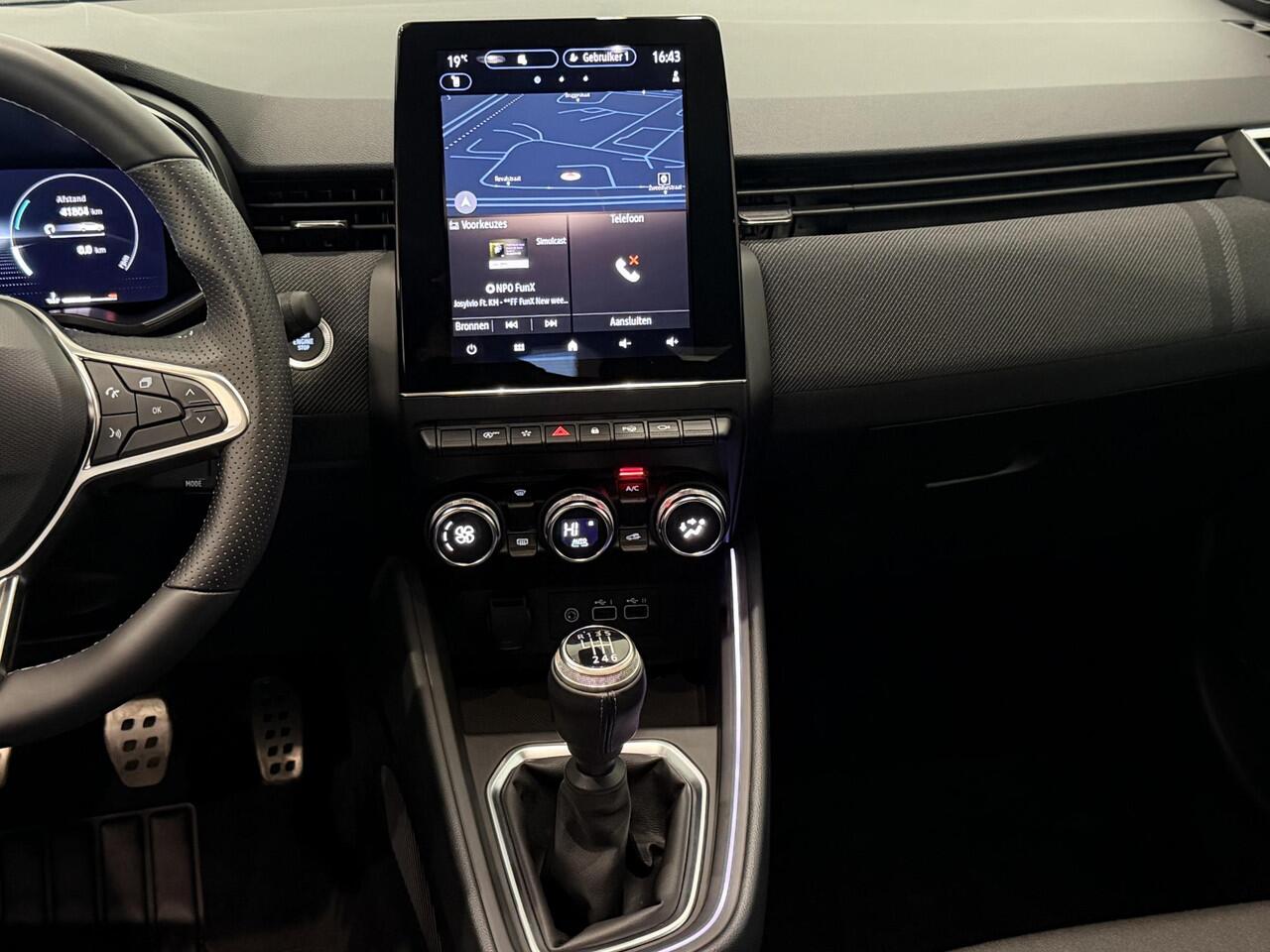 Renault CLIO 1.0 TCe 90 Esprit Alpine | BOSE | 360° camera | Lichtmetalen velgen 17" | Apple Carplay/Android Auto