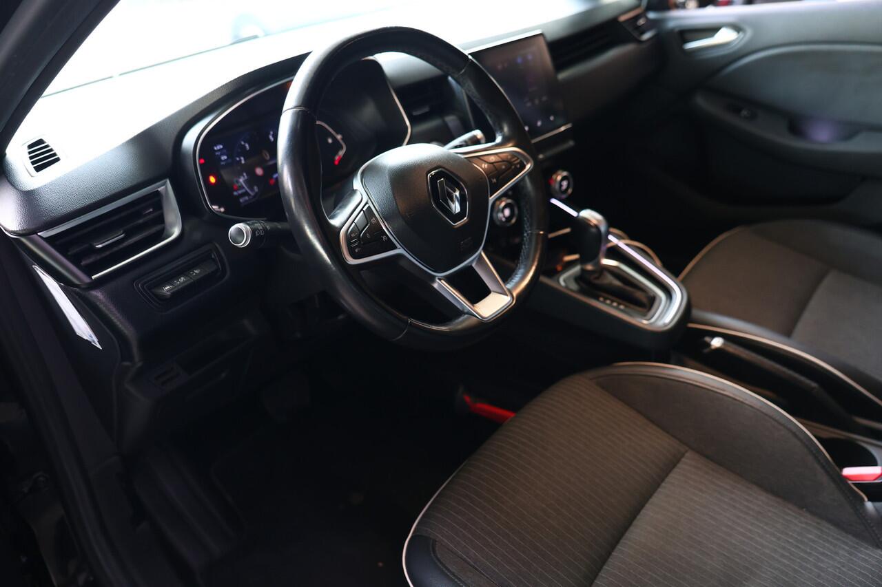 Renault CLIO 1.3 TCe Intens AUTOMAAT NAVI CARPLAY CAMERA PDC '20