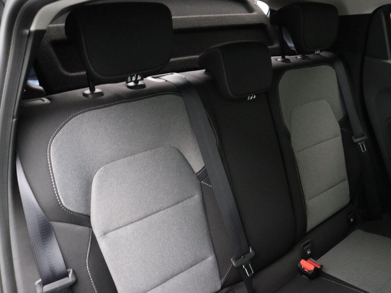 Renault CLIO E-Tech Full Hybrid 145pk evolution | Airco | Cruise control | Apple carplay / Android auto | Vierseizoenbanden |