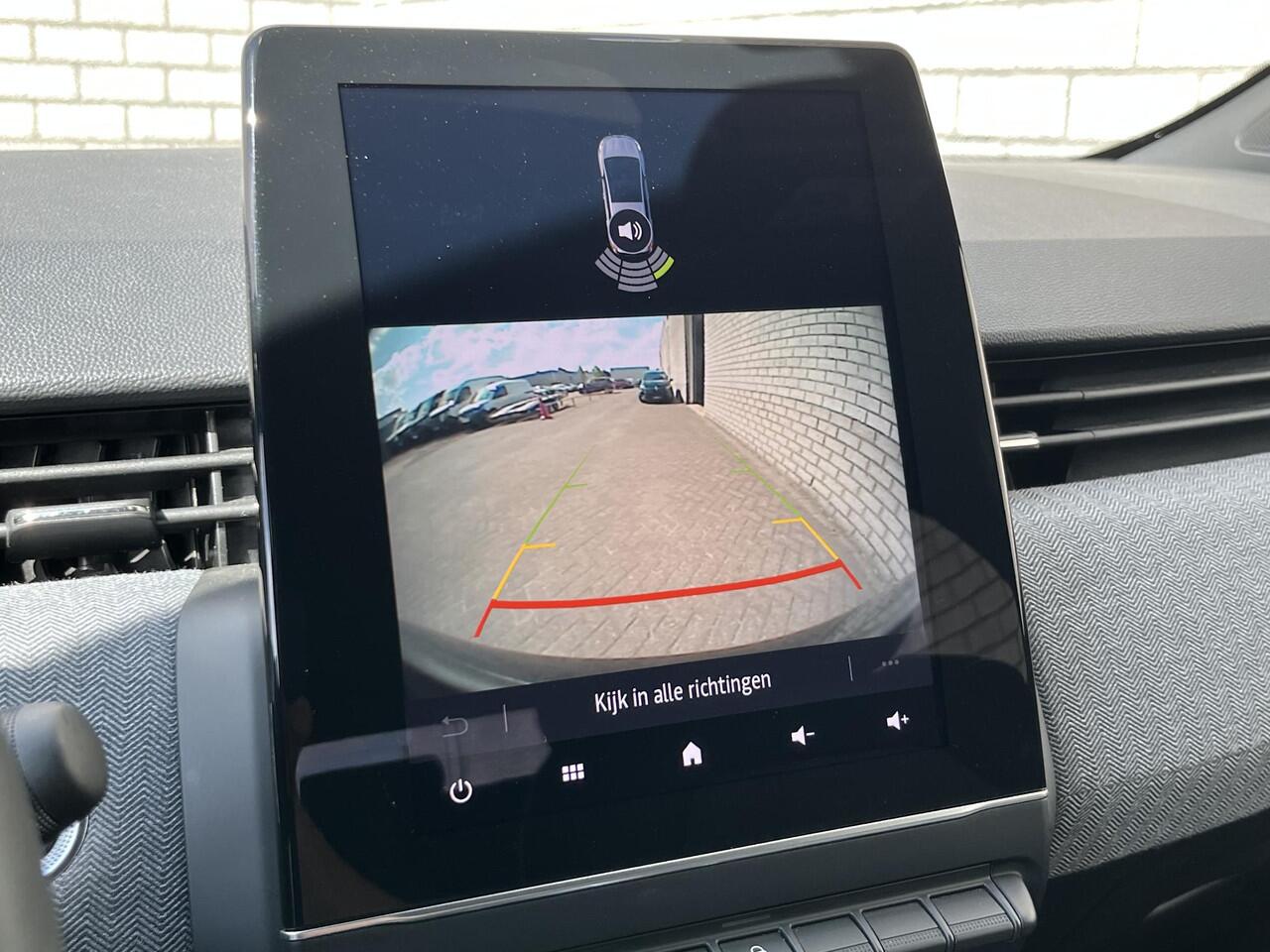 Renault CLIO 1.0 TCe 90 GPF Techno | Achteruitrijcamera | Apple CarPlay / Android Auto | Navigatie | LM velgen 17" |