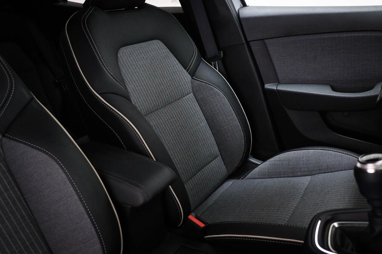 Renault CLIO 1.0 TCe 90 GPF techno | NAVIGATIE TECHNO PACK | DAB | APPLE | 360 CAMERA