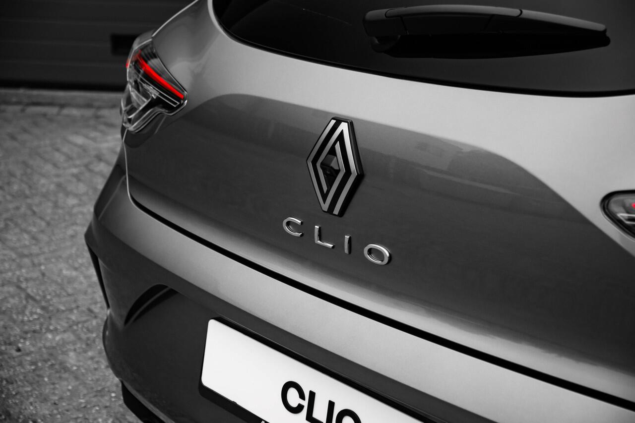 Renault CLIO 1.0 TCe 90 GPF techno | ACTIE AUTO incl. ALL SEASON BANDEN |