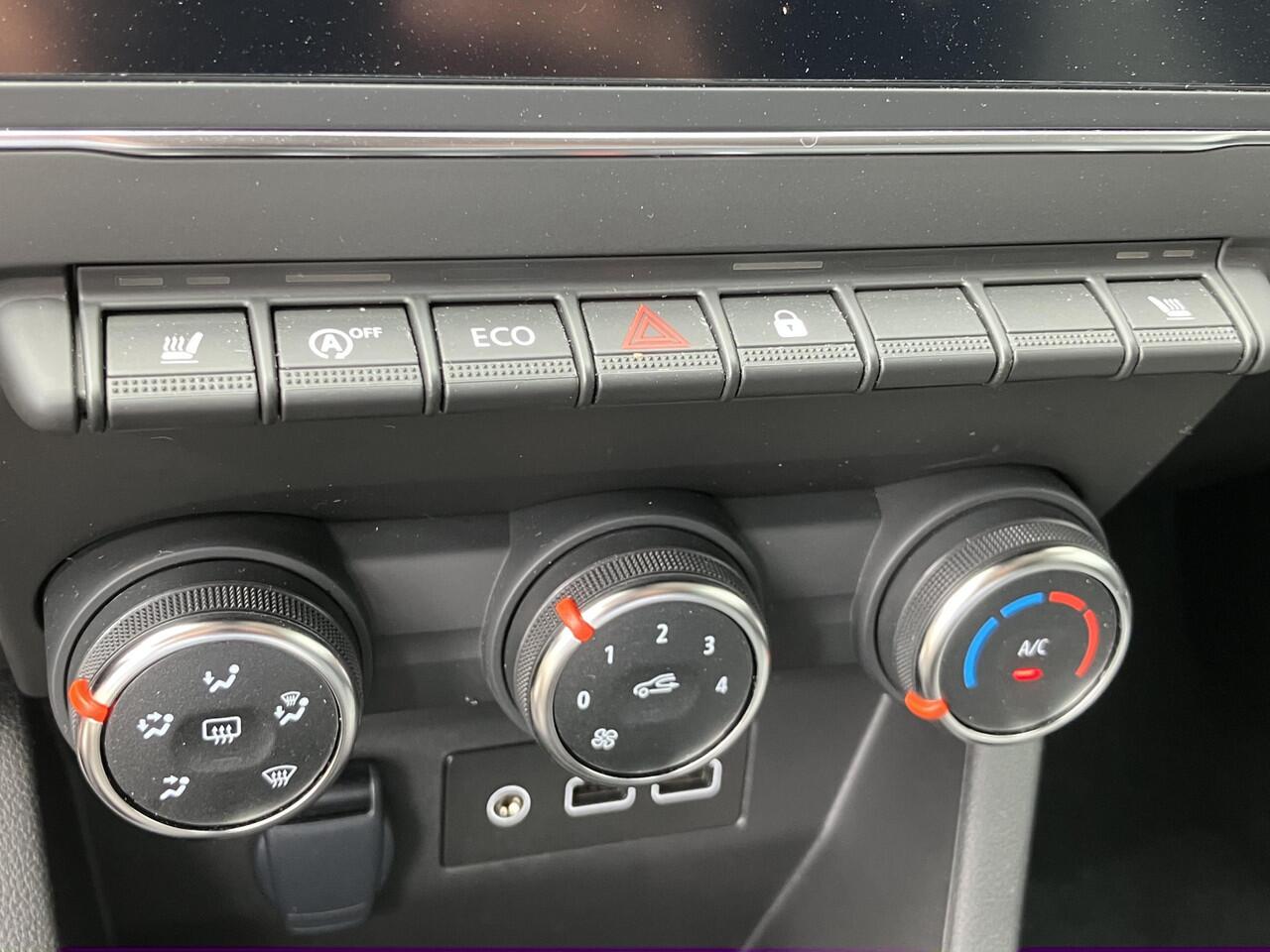 Renault CLIO 1.0 TCe 90 GPF Evolution * LM-Velgen, PDC, Donker Glas, Stoelverwarming, Navigatie, Reservewiel, Cruise Control, Licht/Regensensor, Apple CarPlay/Android Auto