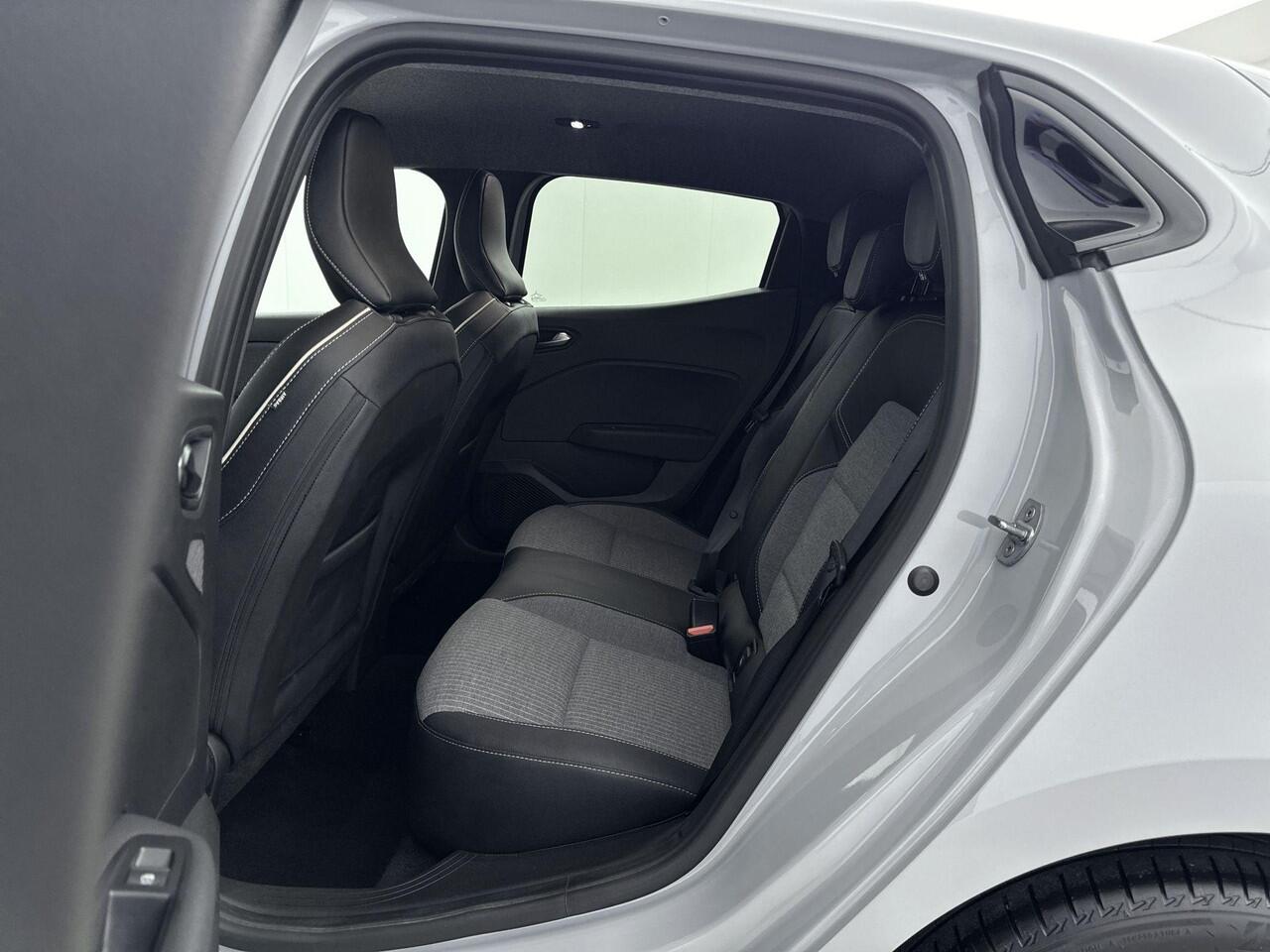 Renault CLIO 1.0 TCe 90 GPF techno | Apple Carplay & Android Auto | | Licht metalen velgen 16 | Bluetooth | Cruise Control | Navigatie